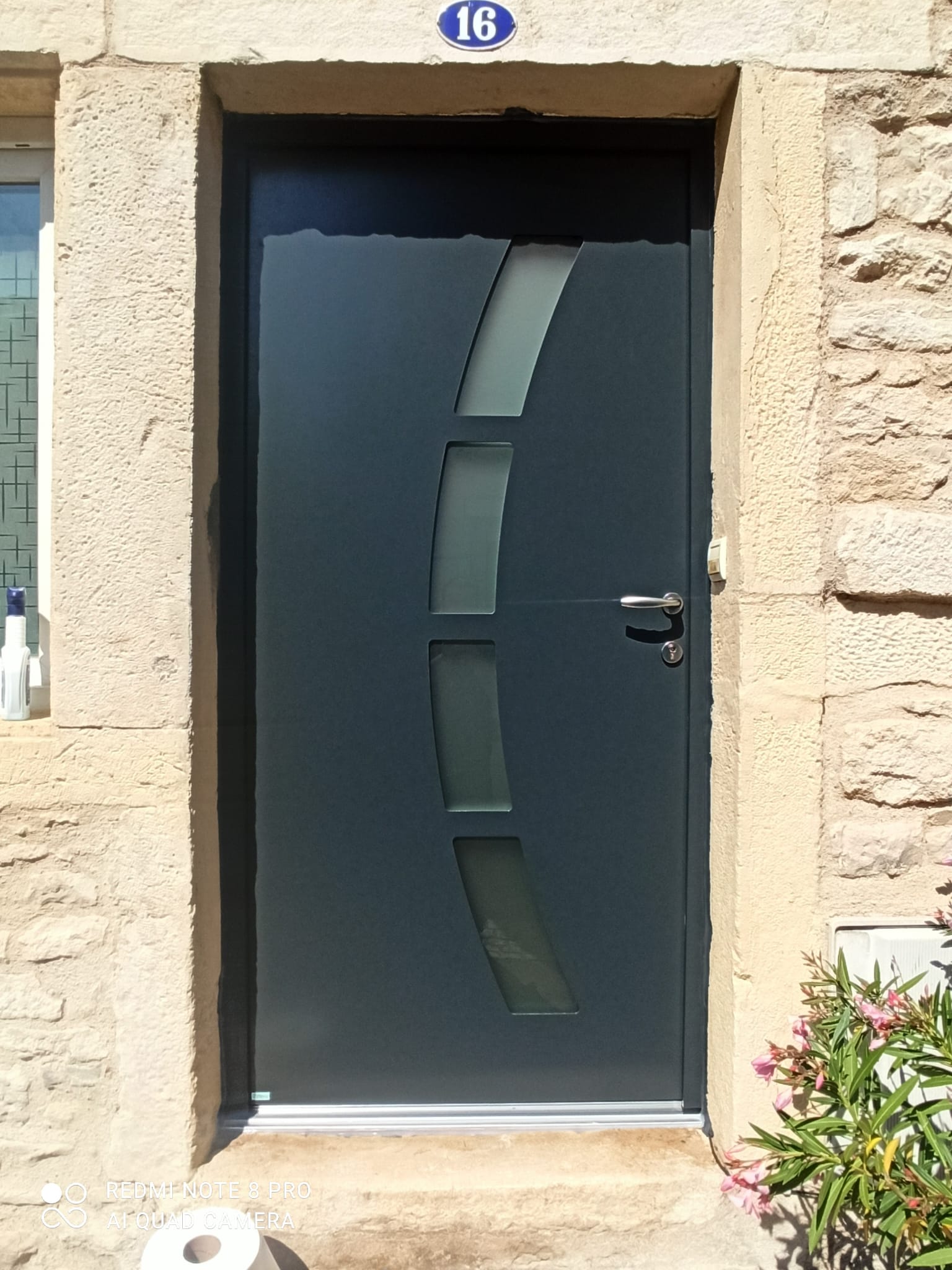 Porte blindée sécurisée — SPMC Menuiserie Isère
